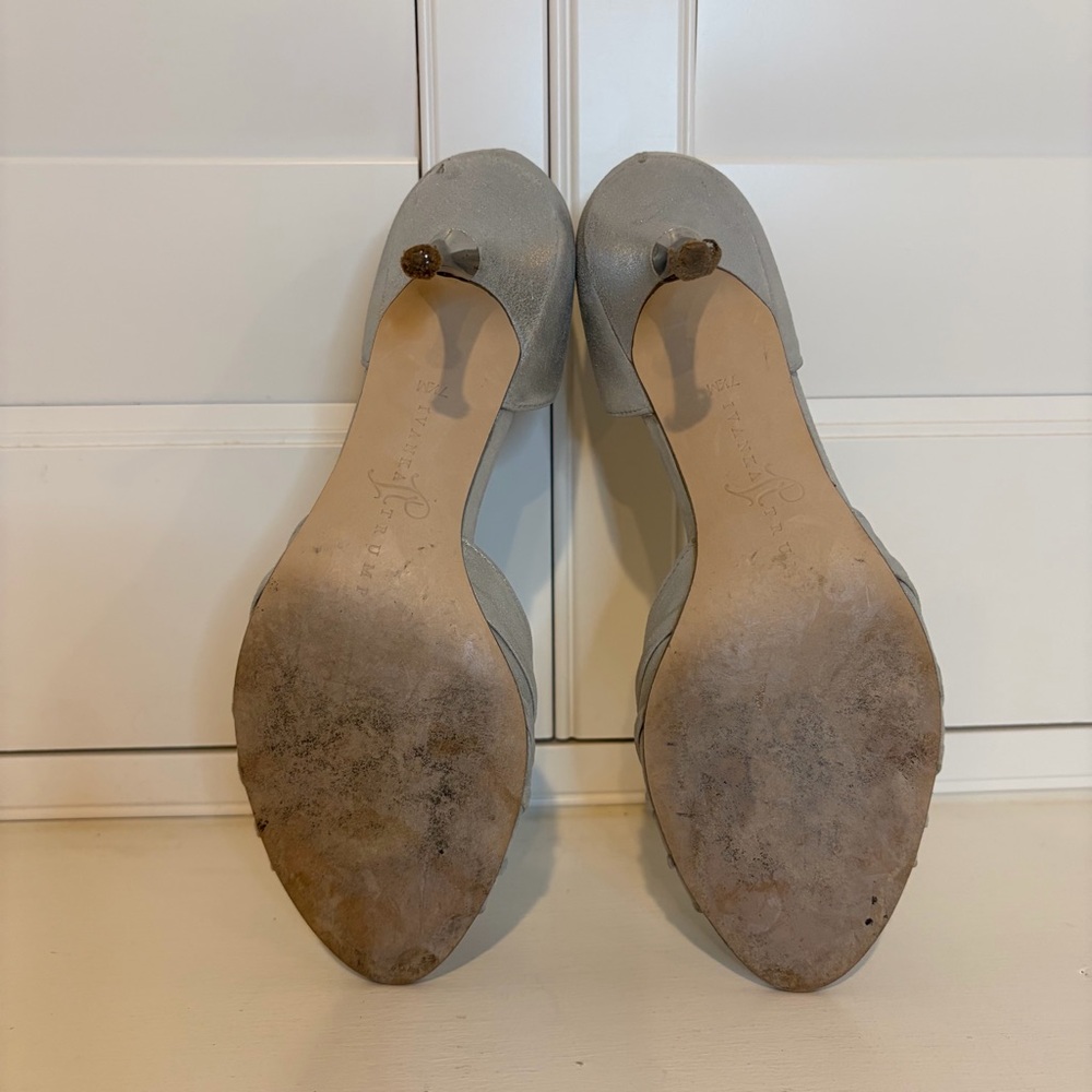 Ivanka Trump Silver Suede Nanci 3 Inch Embellished Heels Size 7 1/2 M - Picture 5 of 12